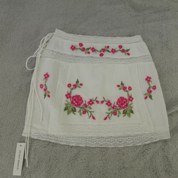 NWT For Love‎ and Lemons Skirt Jolene - Picture 3 of 16